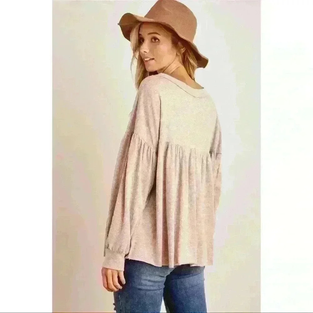 Baby doll king sleeve top in taupe - Picture 4 of 4